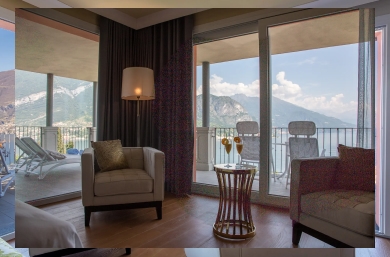 Suite Carlotta with lake views and patio